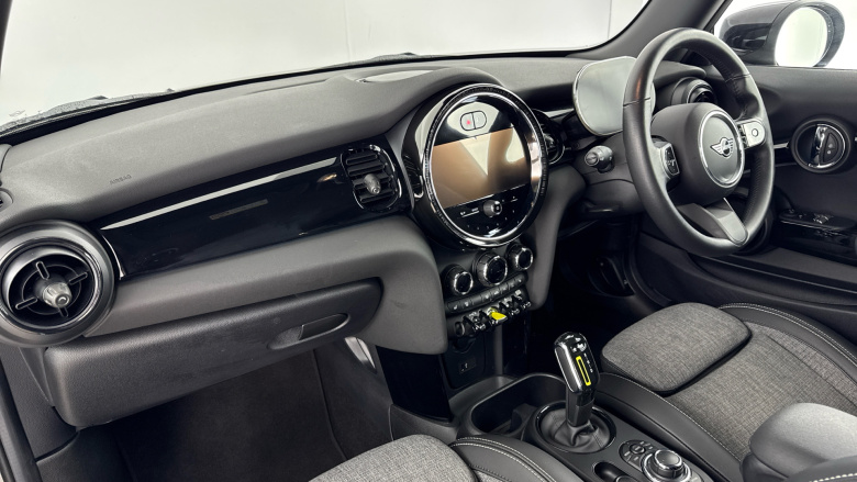 MINI Hatchback 135kW Cooper S Level 2 33kWh 3dr Auto Electric Hatchback